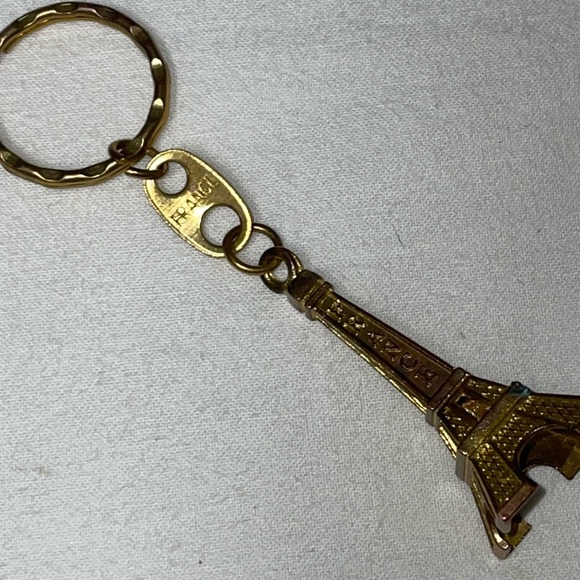 Paris Other - Gold tone signed Paris Eiffel Tower key chain